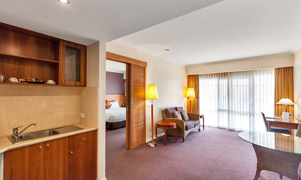 Century Inn Traralgon - Luxury Apartment